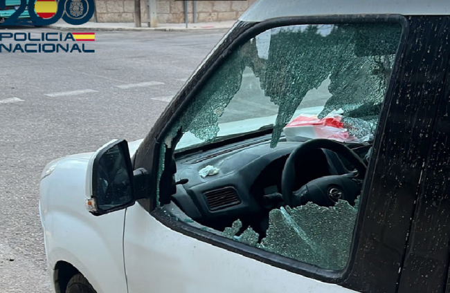 La Policía Nacional de Manacor detiene a un joven que rompía las ventanillas de los coches para robar