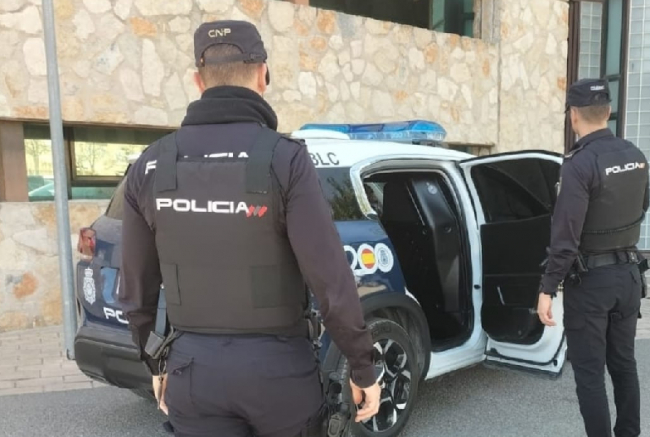 La Policía Nacional detiene a un hombre por amenazas graves y daños portando un objeto punzante en Ibiza