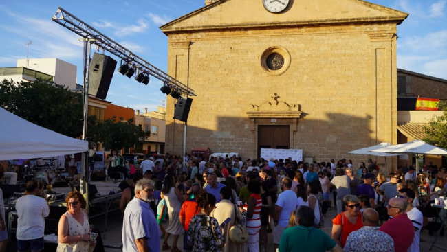 Es Forn de Es Pla de na Tesa celebra su 125 aniversario con una fiesta multitudinaria